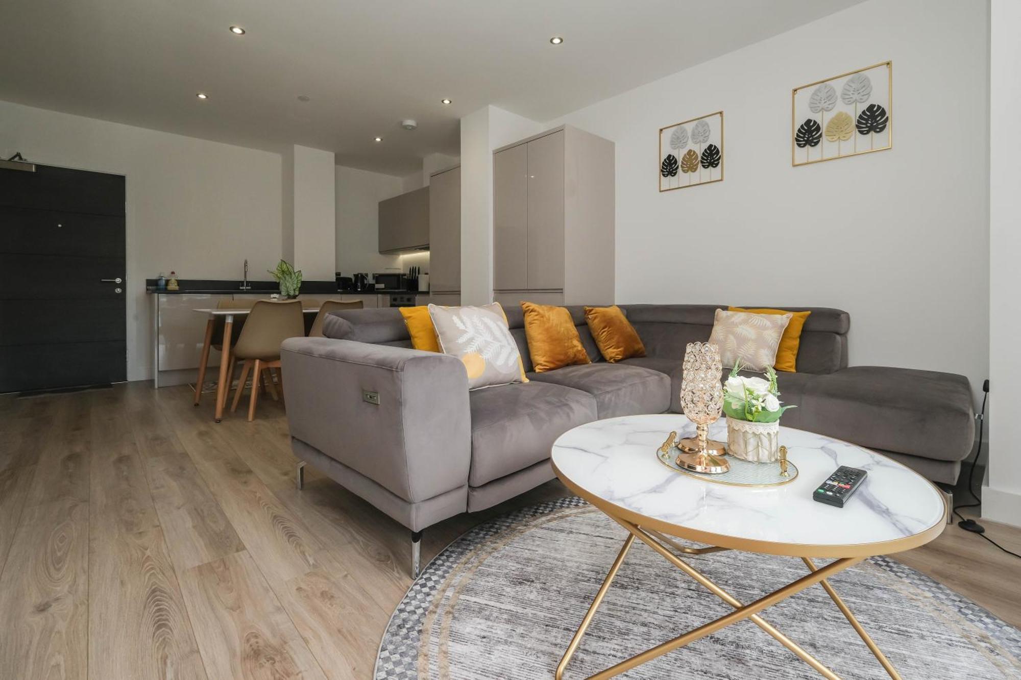 Brand New 2 Bedroom Apartment Centre Of Solihull Eksteriør billede