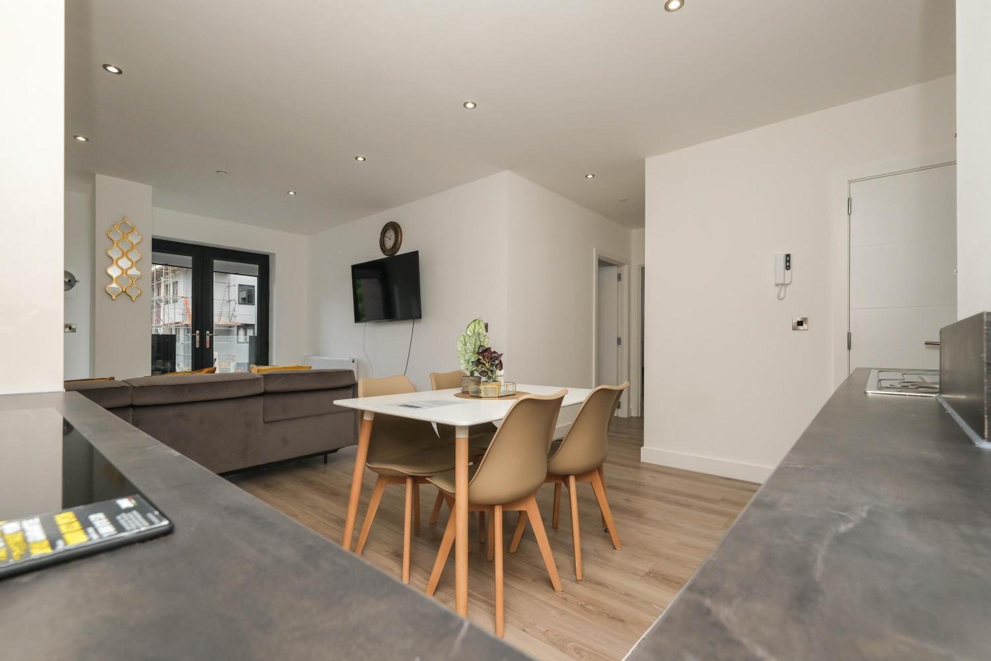 Brand New 2 Bedroom Apartment Centre Of Solihull Eksteriør billede